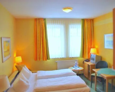 מלון Western 4*